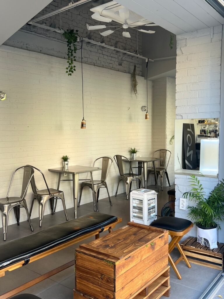 교동 상가임대 확 트인 1층 17평 8 2 5