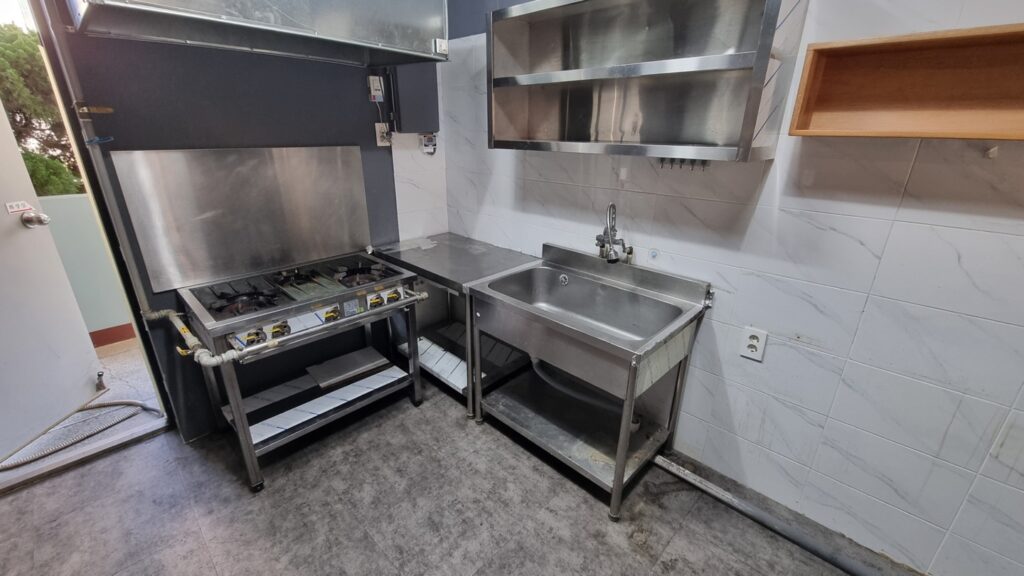 대명동 상가임대 안지랑역 도보 1분 매물 8 4 2