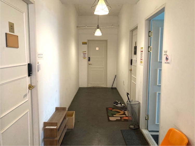 교동 사무실임대, 소액으로 시작하기 좋은 10평 공간 5 r2