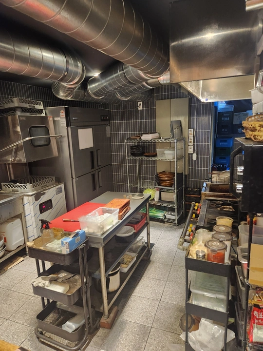 대구 종로 1층 30평 상가, 옛날 통닭 창업의 기회 9 image 3