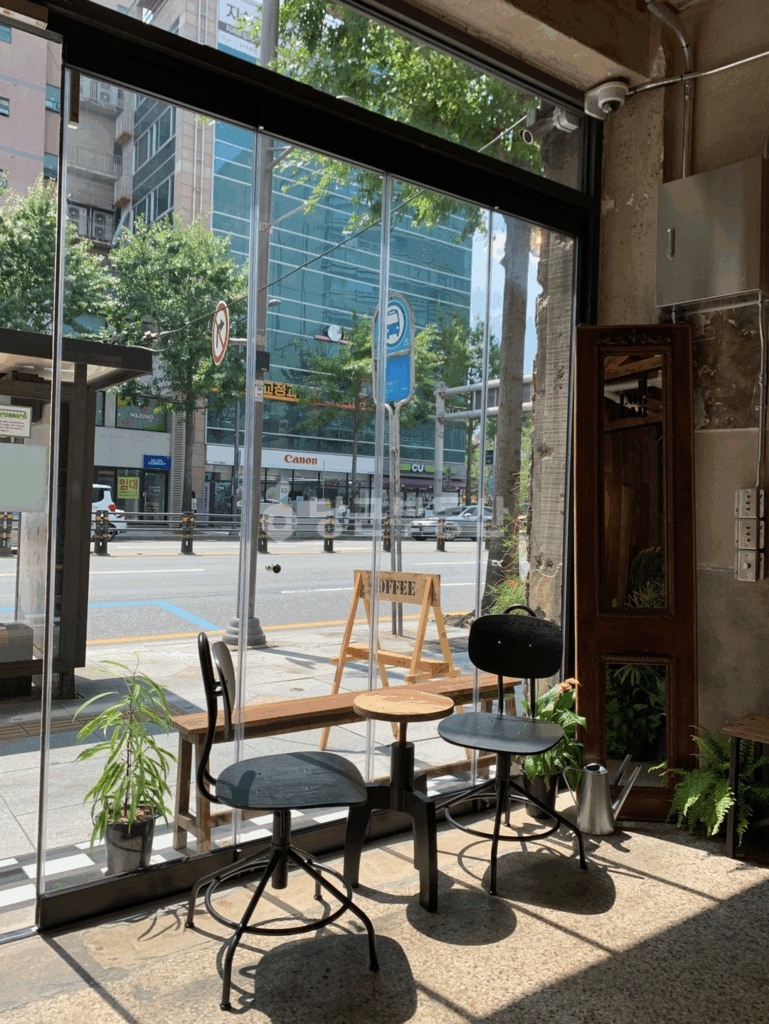 대구 교동 상가임대 1층 메인대로변 소형 매장 8 image 5